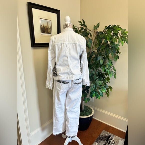 Chicos animal print jacket and pants set - Picture 4 of 7
